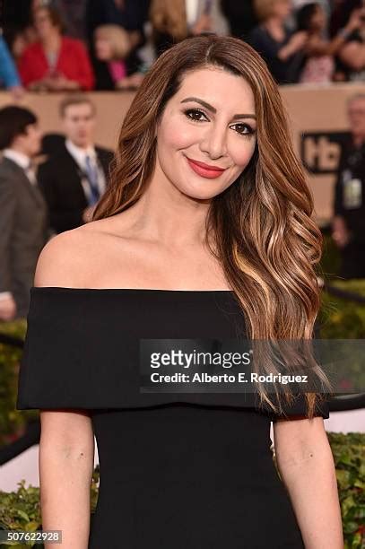 2,046 Nasim Pedrad Photos & High Res Pictures